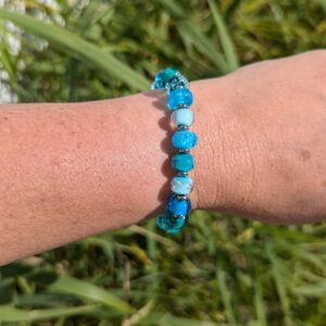 Bracelet turquoise de perles de verre