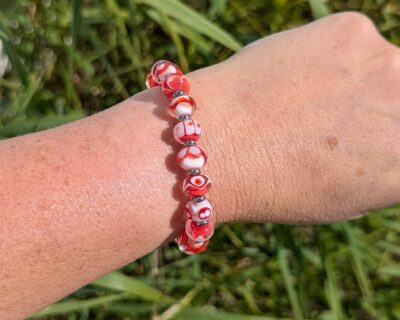 Bracelet rouge et blanc