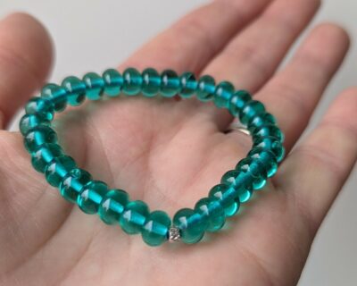 bracelet fin de perles de verre filé